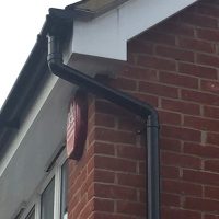 Deep flow guttering installation